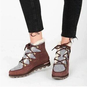 Sorel Sneakchic Alpine Waterproof Leather Shearling Boots  sz 6.5 like new